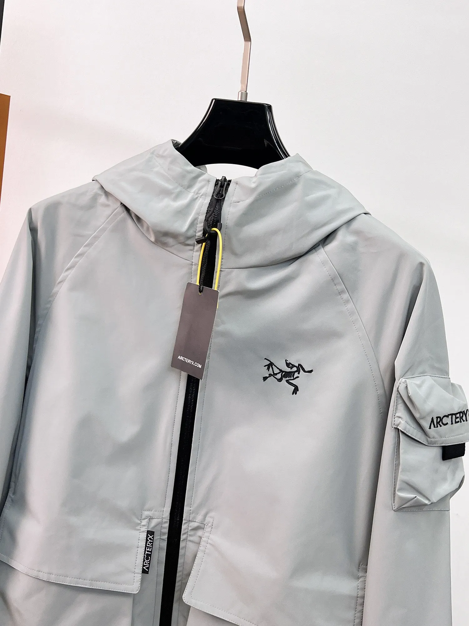 Same Style， ， 2026 New Arrival ， Original Premium Breathable ， ， ， Quality。 ， Sizes：M～3XL